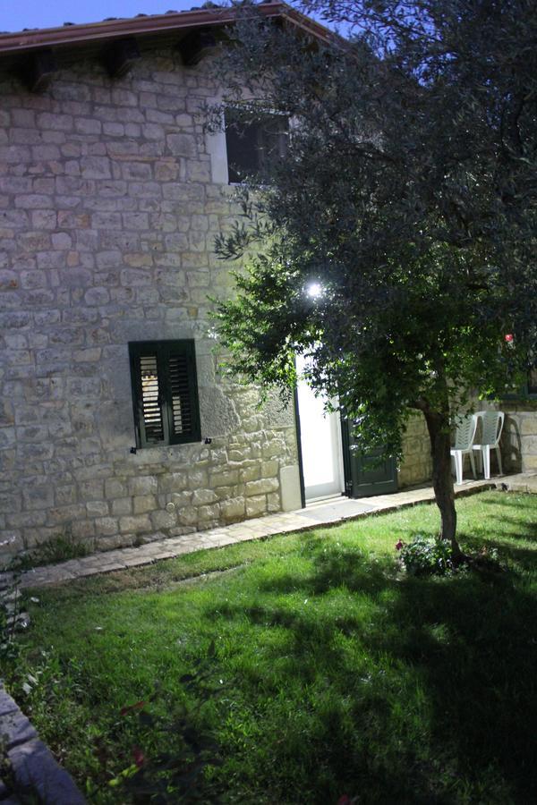 Appartamento Le Tre Palme Frigintini Exterior foto